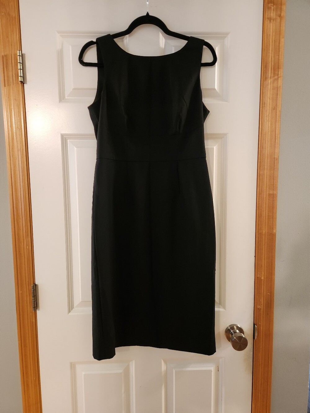 Banana Republic Monogram Classic Black Sleeveless Sheath Dress